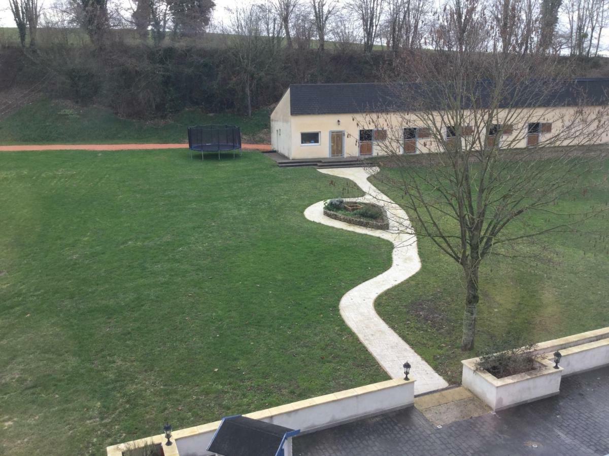 Hotel Chateau De St Alyre Sanssat Exterior foto