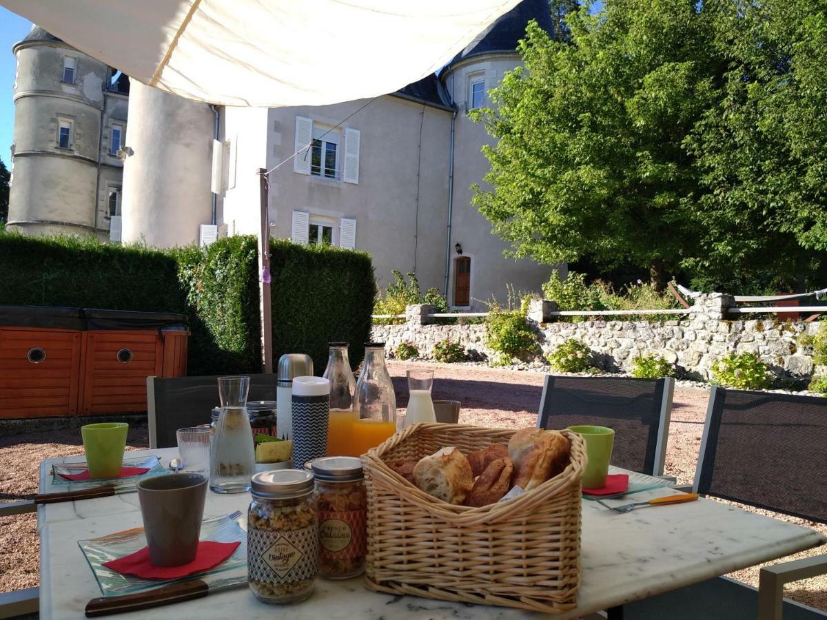 Hotel Chateau De St Alyre Sanssat Exterior foto